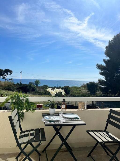 Studio La Baie Des Anges Lägenhet La Ciotat Exteriör bild